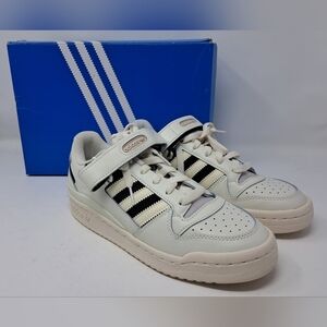 New adidas Women's Forum Low Shoes Sneakers Shoes Casual Off White Black 8.5 US